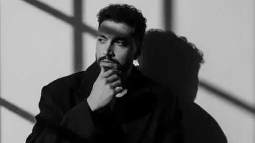 وفاة والد الشاعر عمرو المصري والعزاء غداً بالتجمع الأول