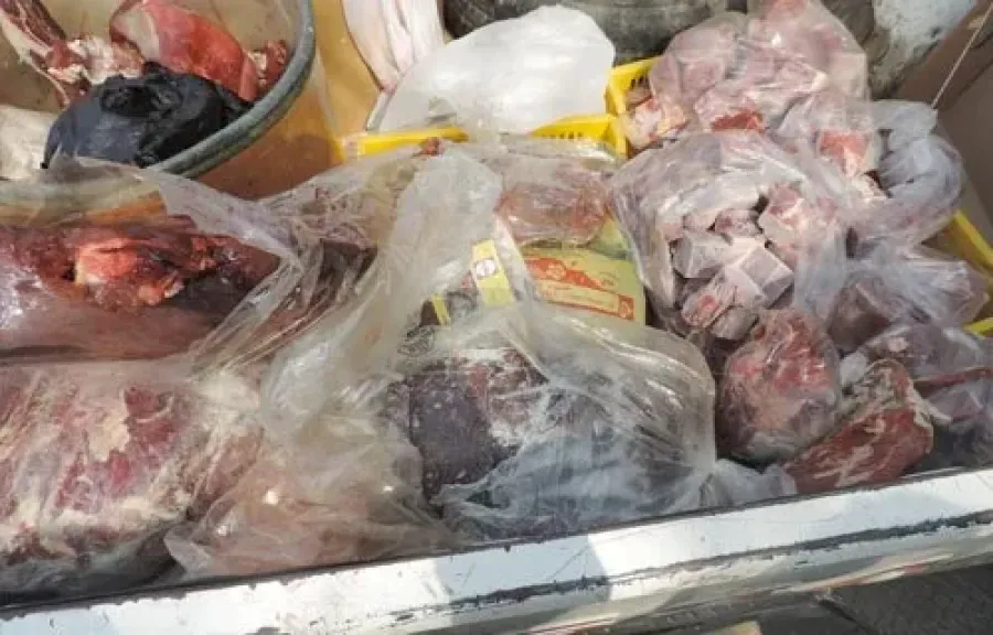 ضبط لحوم مجمدة مجهولة المصدر 