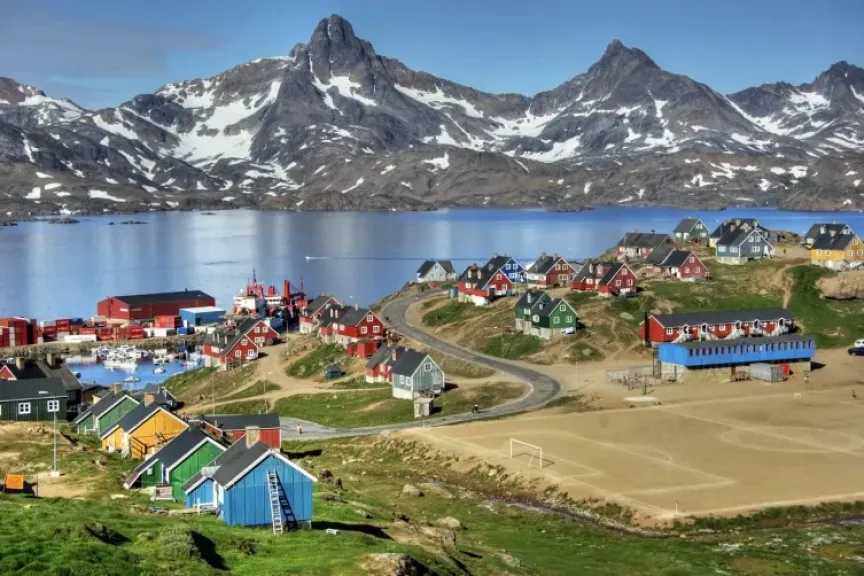 وزير دفاع الدنمارك ووزيرة خارجية جرينلاند يزوران مقر الناتو لبحث أمن القطب الشمالي