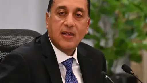 مدبولي يفتتح معرض الكتاب.. ويترأس اجتماع الحكومة غدا