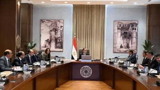 رئيس الوزراء يستعرض إجراءات التعامل مع الحيوانات الضالة والمتروكة