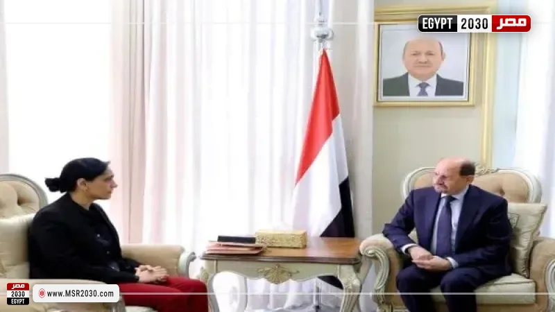 رئيس الوزراء اليمني يناقش مع سفيرة بريطانيا دعم التعاون السياسي والاقتصادي