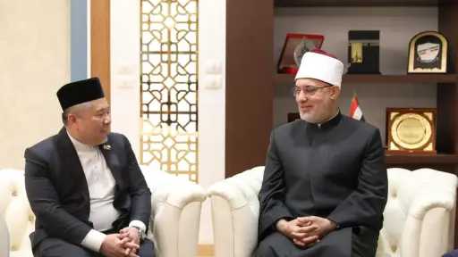 المفتي يستقبل رئيس جامعة السلطان علي الإسلامية لبحث التعاون في المجالات العلمية والبحثية والتدريبية
