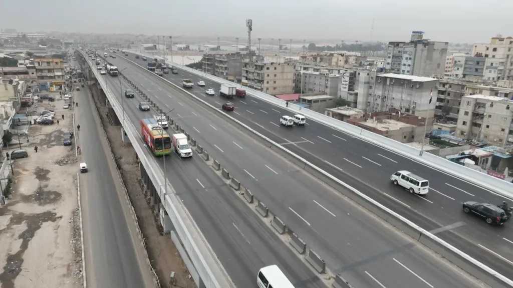 بالصور.. وزارة النقل تعلن التشغيل التجريبي لتوسعة ورفع مناسيب كوبري العامرية