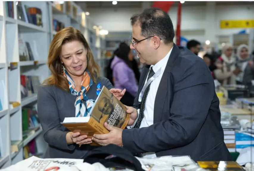 السفارة الأمريكية تشارك في معرض القاهرة الدولي للكتاب   القاهرة