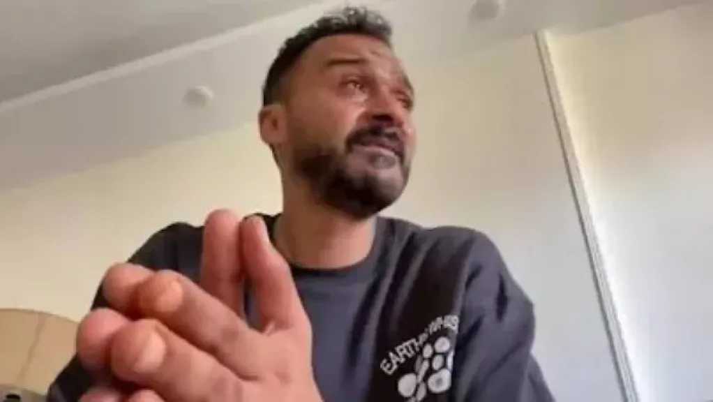 إبراهيم سعيد يطلب دعوات الشفاء لوالدته