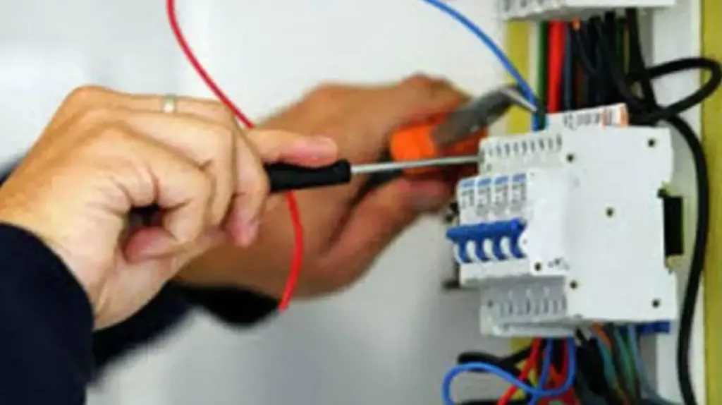 تحرير 6 آلاف قضية سرقة تيار كهربائي خلال 24 ساعة