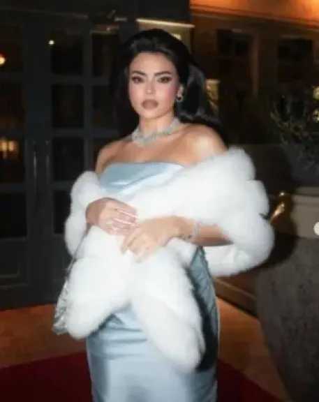 لن تصدق سعر فستان أسماء جلال