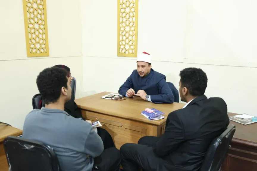 إقبال جماهيري واسع على ركن الفتوى بجناح الأزهر بمعرض الكتاب