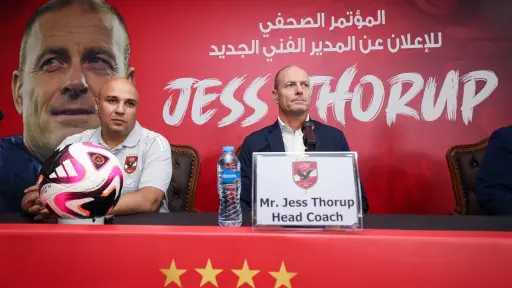 إشادة بوافد الأهلي الجديد ورسائل حاسمة داخل غرفة... إشادة بوافد الأهلي الجديد ورسائل حاسمة داخل غرفة الملابس.. توروب يكشف الكواليس بعد الصدارة