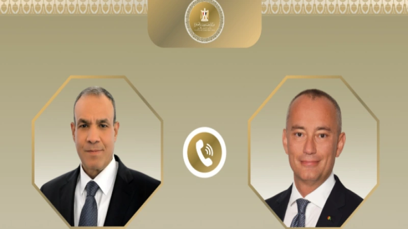 وزير الخارجية مع الممثل الأعلي لقطاع غزة