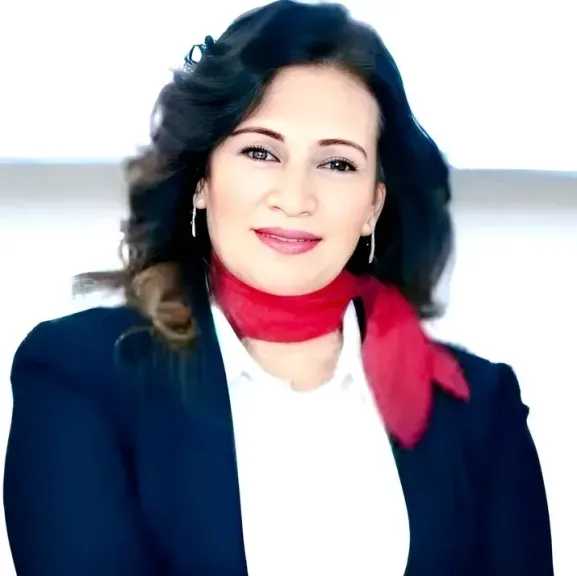 نيفين فارس تطالب بمراجعة قرار إلغاء الإعفاء عن الهواتف المحمولة