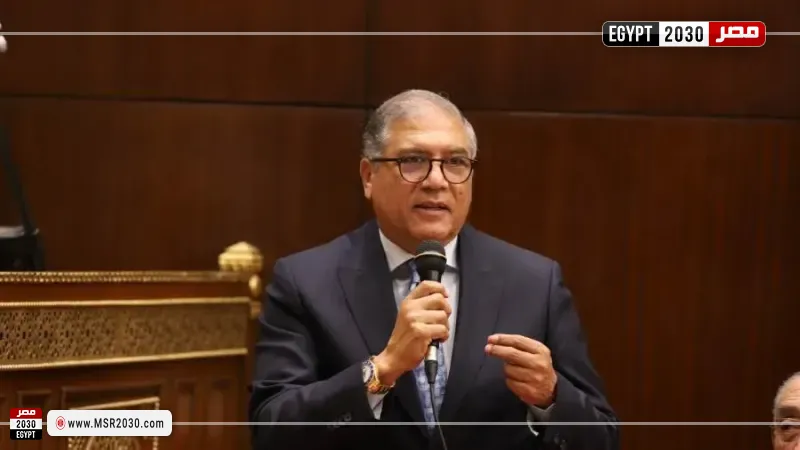 الدكتور عفت السادات رئيس حزب السادات الديمقراطي