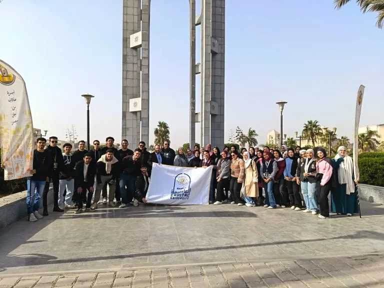 طلاب جامعة العاصمة يزورون معرض القاهرة الدولي للكتاب