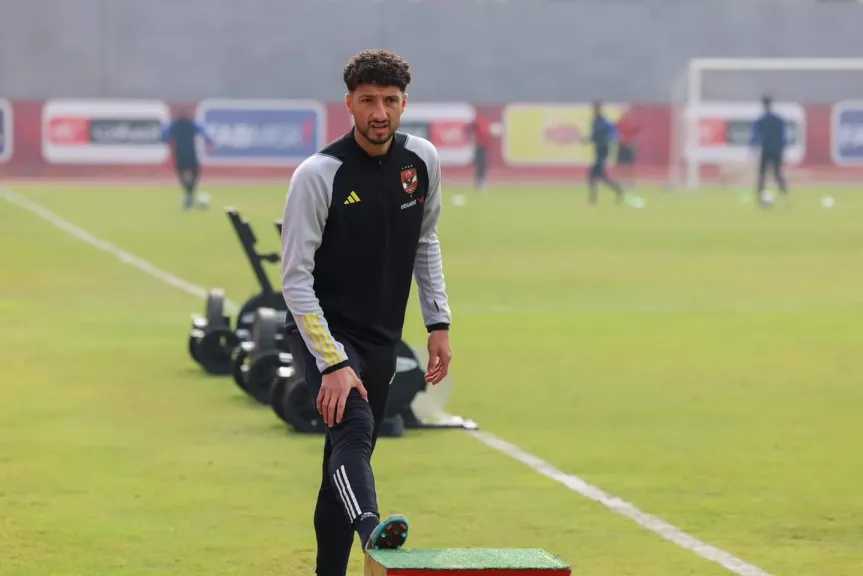 مستحقات وسام أبو علي تقترب من الأهلي وكولومبوس يطمئن قبل انطلاق الموسم