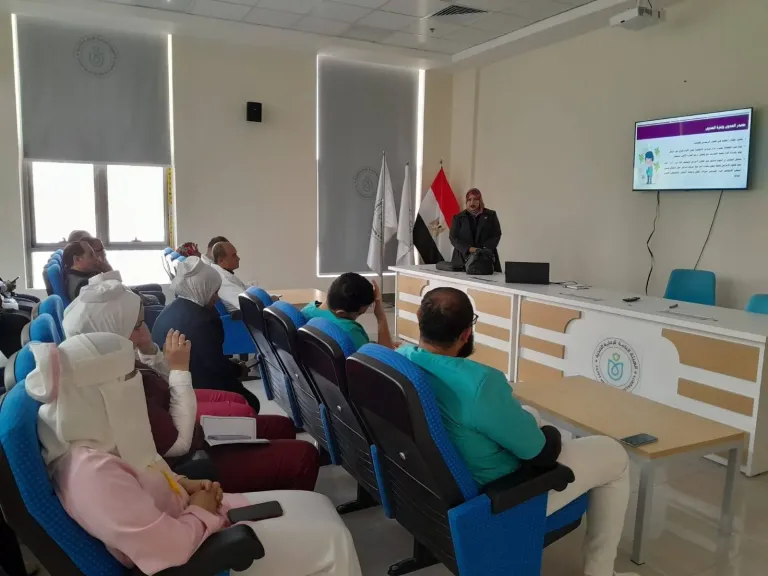 جانب من الدورات التدريبية