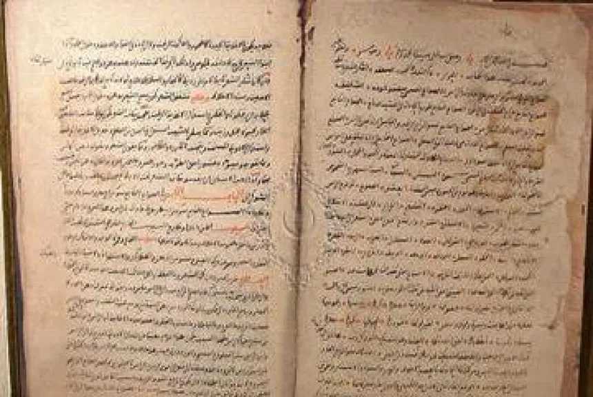 بمعرض الكتاب.. «المغني في الطب» مخطوط يتجاوز 400 عام لمؤلَّف قارب الألف عام