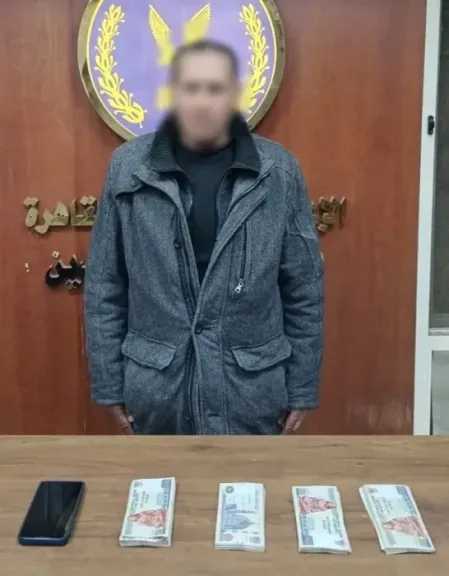 ضبط عاطل لسرقته مبلغًا ماليًا من أحد المصلين داخل مسجد بالقاهرة