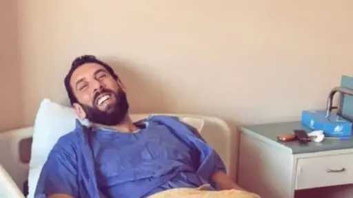 وعكة صحية تُدخل تامر هاشم عضو «كايروكي» غرفة العمليات والجراحة تنجح