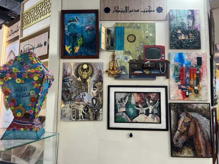 جناح الأزهر بمعرض الكتاب يفتح آفاق الإبداع.. فن مستدام وخط عربي لتعزيز الهوية والوعي