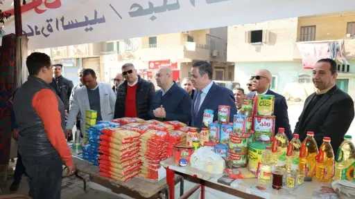 محافظ الجيزة يتفقد سوق ”اليوم الواحد” بالحوامدية لتوفير السلع بأسعار مناسبة