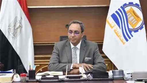 محافظ قنا: رفع 22 طنًا من التراكمات والمخلفات... محافظ قنا: رفع 22 طنًا من التراكمات والمخلفات الصلبة بعدد من الطرق الرئيسية بقوص