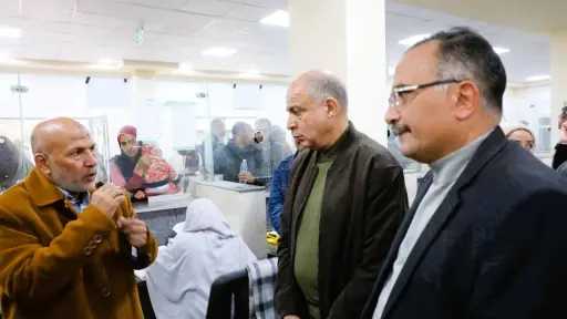 محافظ المنيا يتفقد المركز التكنولوجي بقرية طنبدى ويؤكد:... محافظ المنيا يتفقد المركز التكنولوجي بقرية طنبدى ويؤكد: تطوير الخدمات الرقمية أولوية لتخفيف الأعباء عن الأهالي