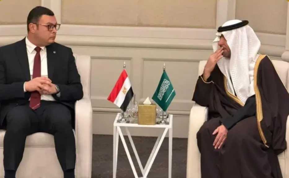 على هامش منتدى مستقبل العقار 2026… وزير الإسكان يعقد لقاءً مع نظيره السعودي