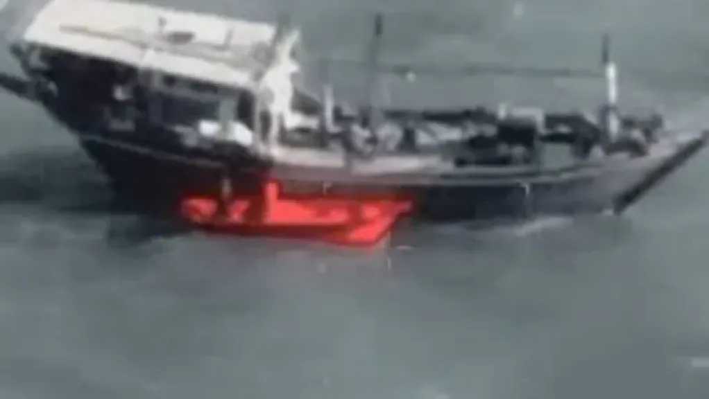 ضبط ثلاثة إيرانيين متورطين في قرصنة وسطو مسلح بالمياه الإقليمية الكويتية