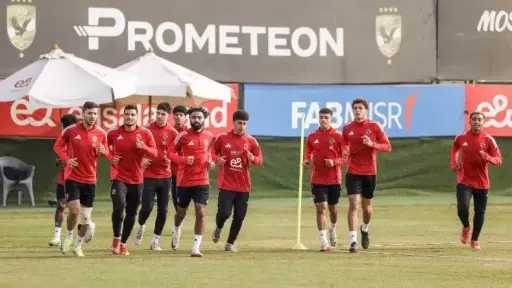 خبير لوائح رياضية: موقف إعارات الأهلي قانوني