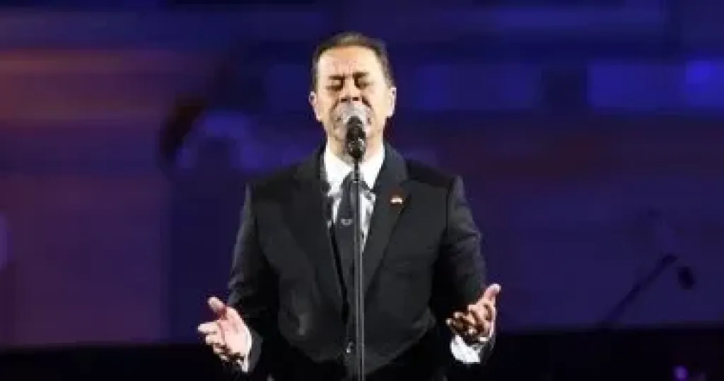 مدحت صالح 