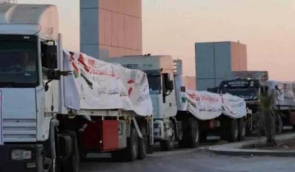 قافلة زاد العزة رقم 125 تدخل للفلسطينيين بقطاع غزة