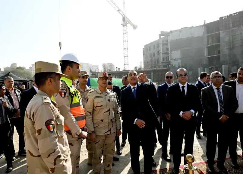 مدبولي: القطاع الطبي يحظى بأولوية مُتقدمة على أجندة عمل الحكومة