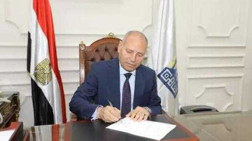 محافظ القاهرة يصدر حركة تنقلات محدودة بين رؤساء الأحياء