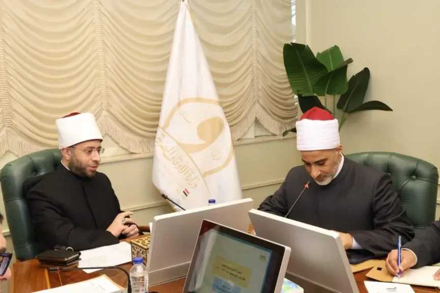 وزير الأوقاف يبحث الاستعدادات لشهر رمضان.. ويؤكد تعظيم دور المسجد