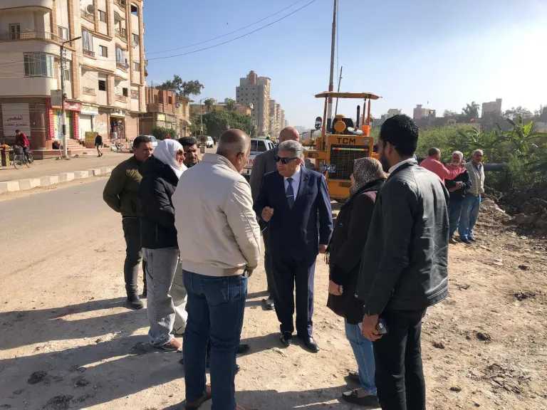 محافظ الدقهلية يتفقد أعمال إنشاء كوبري معلة بطلخا