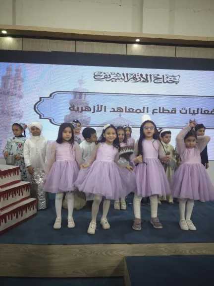 لليوم السابع.. جناح الأزهر بمعرض القاهرة الدولي للكتاب يبدأ تقديم خدماته المعرفية والتوعوية المتنوعة للجمهور