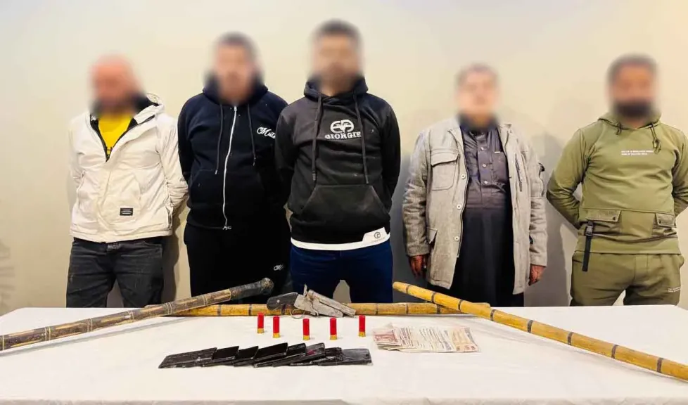 المتهمين 