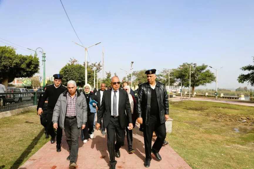 محافظ المنيا يتفقد كورنيش النيل لدراسة مقترحات المواطنين وتطوير الخدمات بـ «عروس الصعيد»