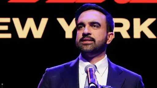 عمدة نيويورك يكشف أن ربع سكان المدينة تحت خط الفقر