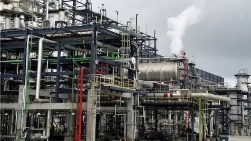 نيجيريا تعيد تشكيل سوق التراخيص النفطية لجذب المزيد من الاستثمارات