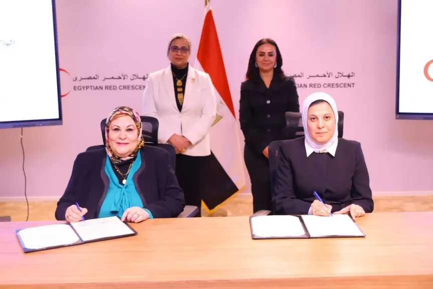 وزيرة التضامن تشهد توقيع الهلال الأحمر 6 بروتوكولات لتعزيز الشراكة المؤسسية