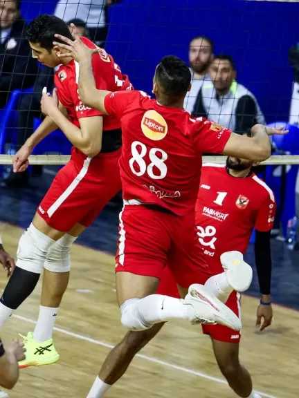 «رجال طائرة الأهلي» يفوز على الزمالك في دوري المرتبط