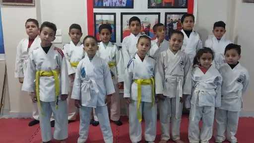 مشاركة واسعة لأكاديميات الكاراتيه في اختبارات ترقي الأحزمة بسوهاج