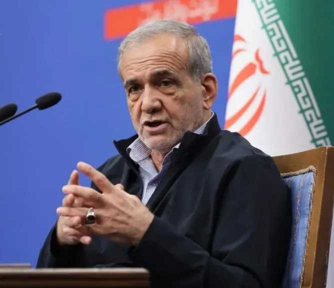 الرئيس الإيراني: يجب الاستماع لمطالب المحتجين لمنع إثارة الشغب