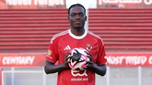 الأهلي يعلن التعاقد مع الأنجولي يلسين كامويش على سبيل الإعارة