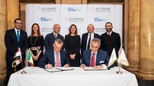بنك الإسكندرية يوقع مذكرة تفاهم مع شركة «بلو إي ڤي» لتمويل الدراجات الكهربائية