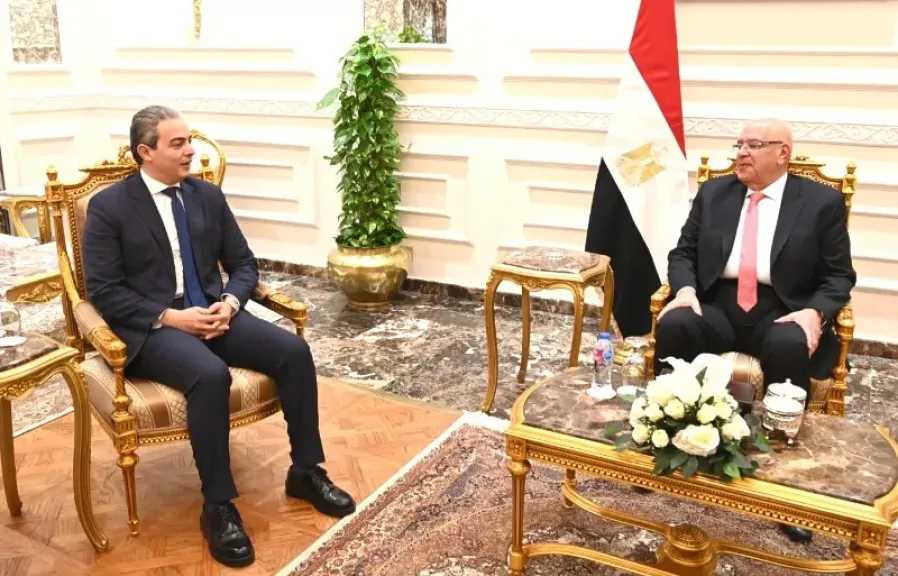 رئيس مجلس النواب يستقبل نقيب الإعلاميين