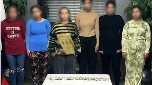 ضبط 6 سيدات بتهمة التحريض على أعمال منافية... ضبط 6 سيدات بتهمة التحريض على أعمال منافية للآداب بالتجمع الأول