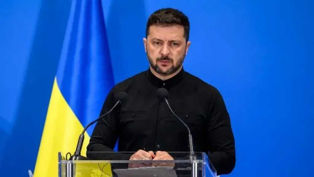 زيلينسكي ينتقد سلطات كييف لتأخرها في إصلاح العطل بنظام الطاقة